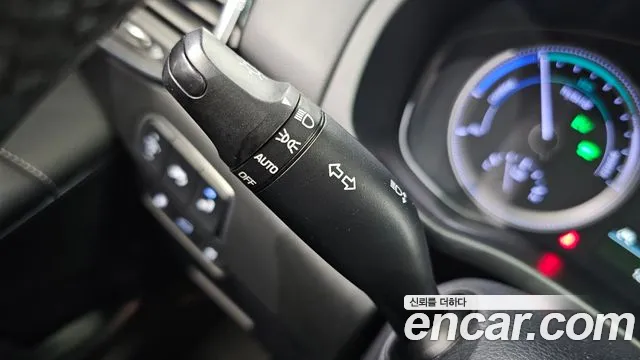 Hyundai Grandeur 2017 thumb 8
