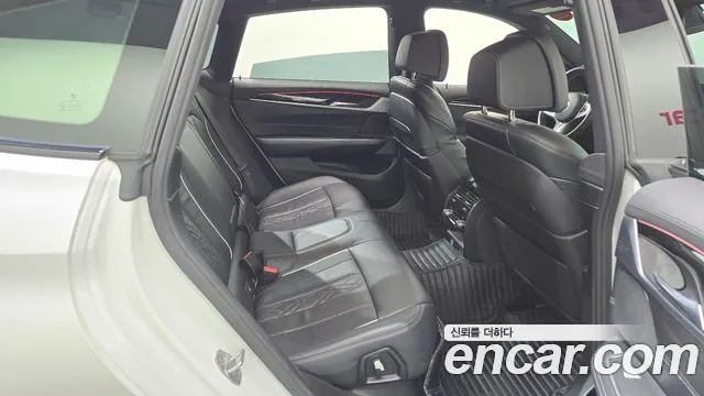 BMW Gran Turismo 2019 thumb 5