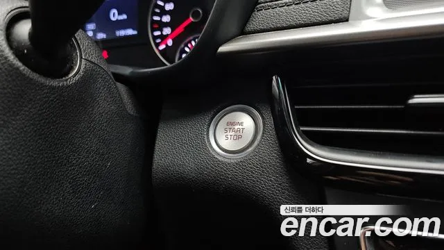 Kia K5 2019 thumb 4