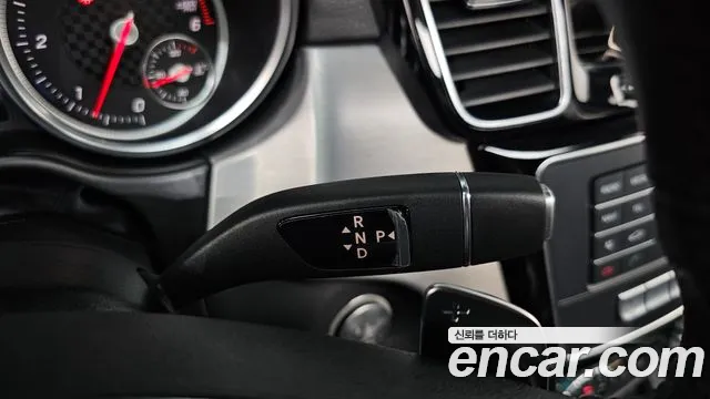 Mercedes-Benz GLE-Класс 2018 thumb 7