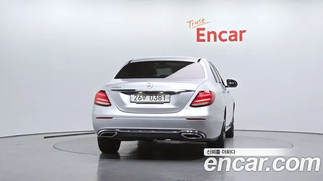 Mercedes-Benz E-Класс 2016 thumb 3