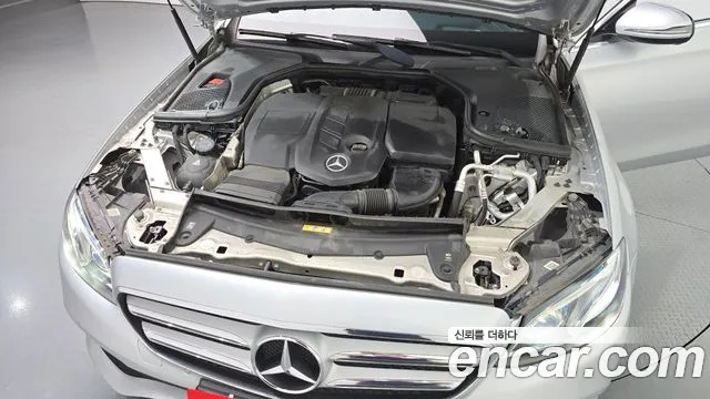 Mercedes-Benz E-Класс 2016 thumb 6