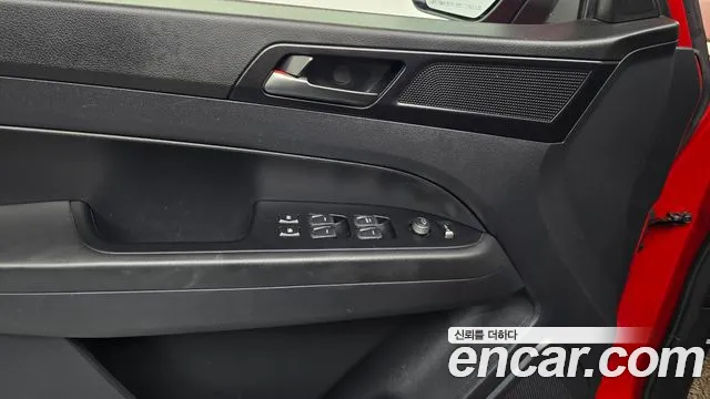 KG_Mobility_Ssangyong Rexton 2020 thumb 4