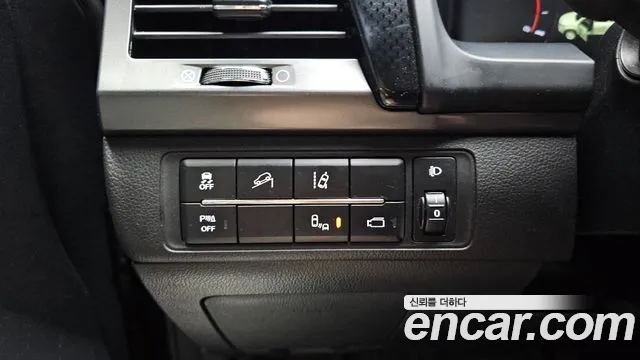 KG_Mobility_Ssangyong Rexton 2021 thumb 12