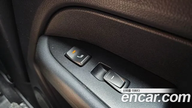 KG_Mobility_Ssangyong Rexton 2021 thumb 5