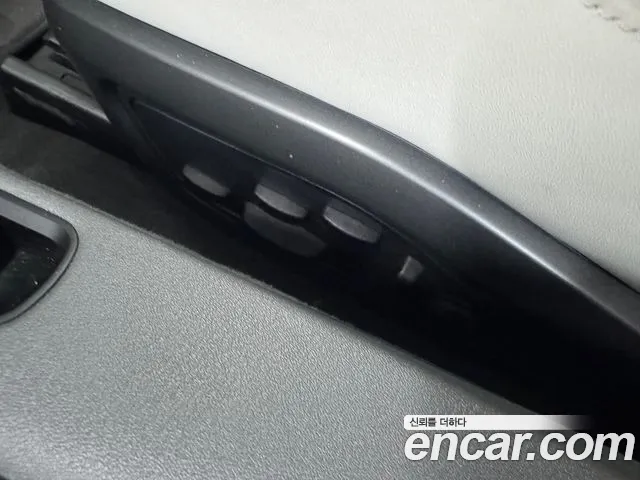 Porsche 911 2024 thumb 3
