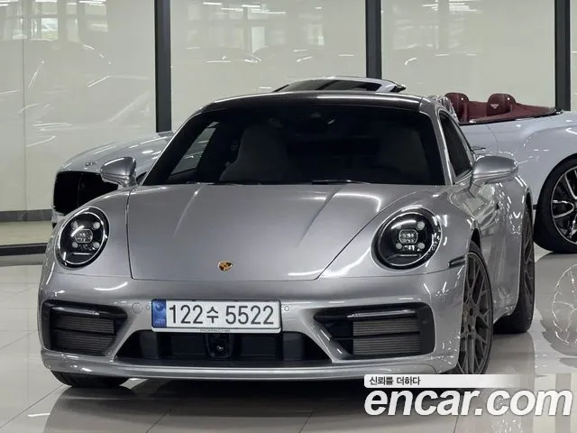 Porsche 911 2024 thumb 5