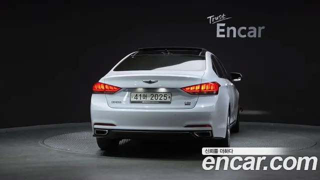 Hyundai Genesis 2014 thumb 9