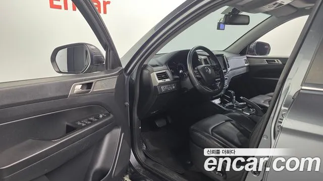 KG_Mobility_Ssangyong Rexton 2018 thumb 9