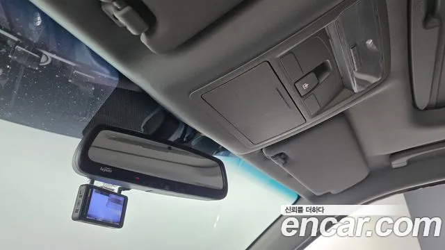 KG_Mobility_Ssangyong Rexton 2018 thumb 11