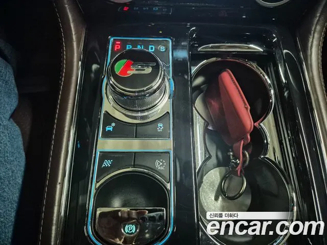 Jaguar XJ 2010 thumb 12