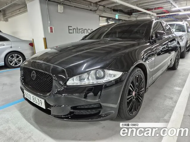 Jaguar XJ 2010 thumb 7