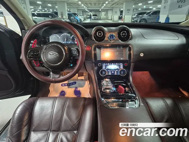 Jaguar XJ 2010 thumb 6