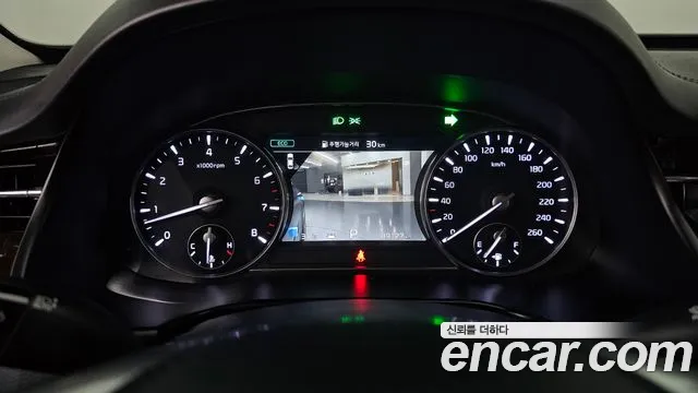 Kia K9 2018 thumb 4