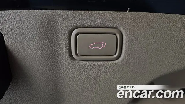 Kia Carnival 2016 thumb 5