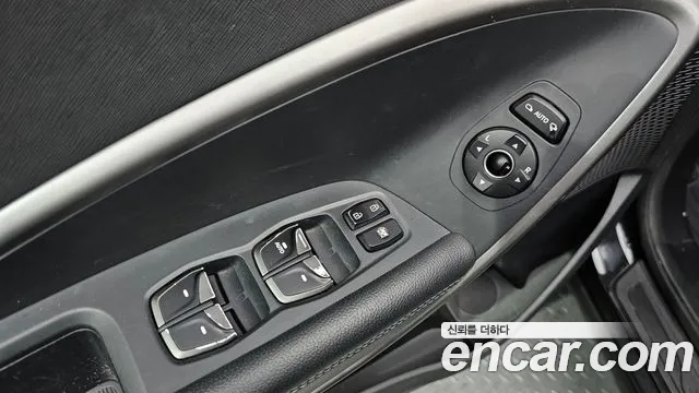 Hyundai Santa Fe 2017 thumb 2