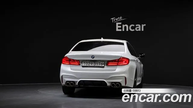 BMW 5 серии 2018 thumb 3