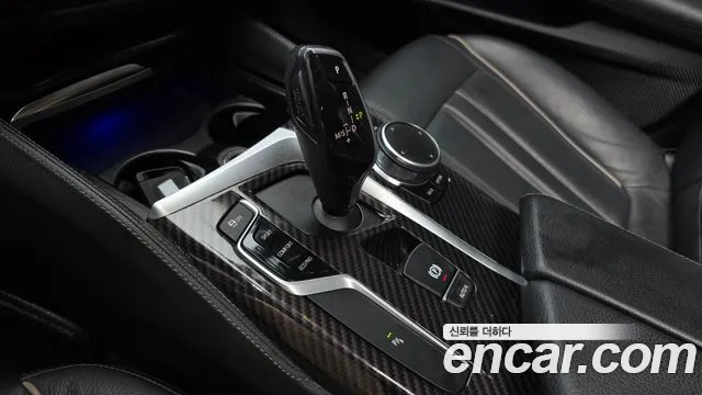 BMW 5 серии 2018 thumb 8