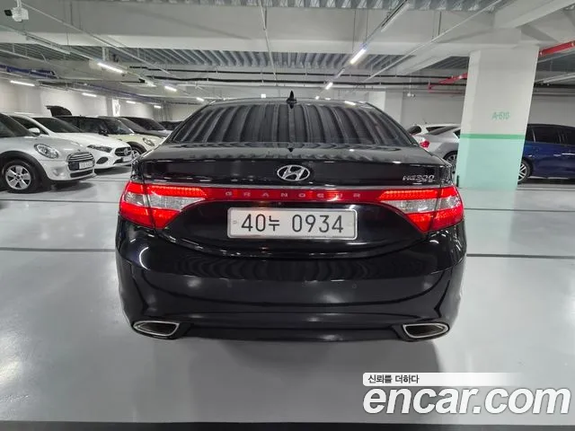 Hyundai Grandeur 2013 thumb 6