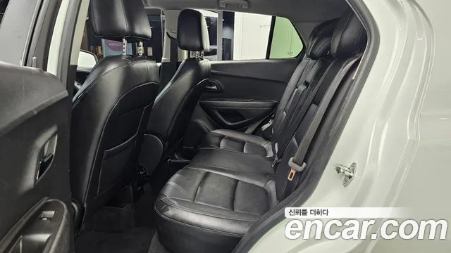 Chevrolet Tracker 2015 thumb 12