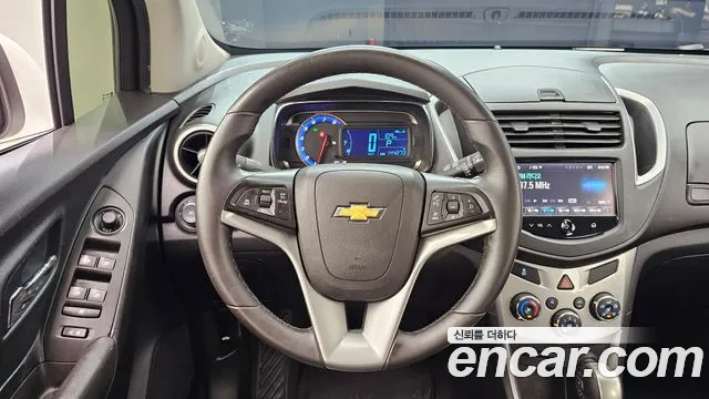 Chevrolet Tracker 2015 thumb 2
