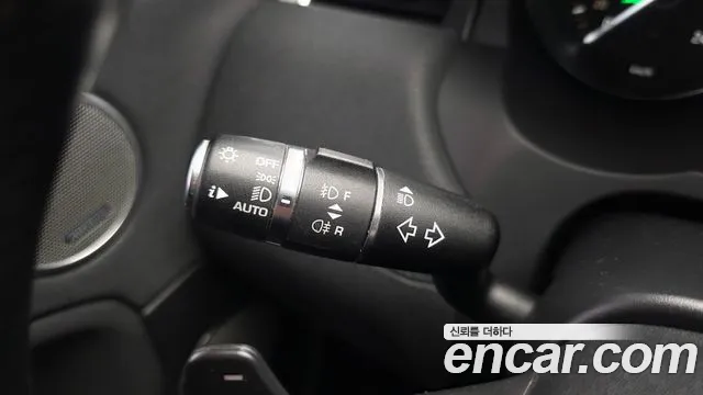 Land Rover Range Rover Evoque 2018 thumb 6