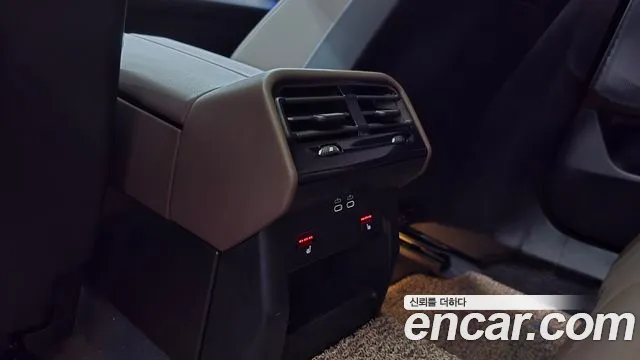 BMW 5 серии 2024 thumb 11