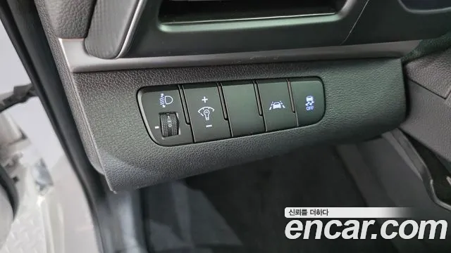 Hyundai Avante 2020 thumb 8