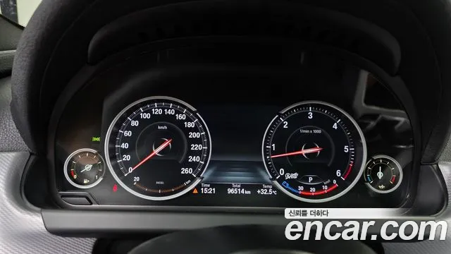BMW 6-Series 2016 thumb 10