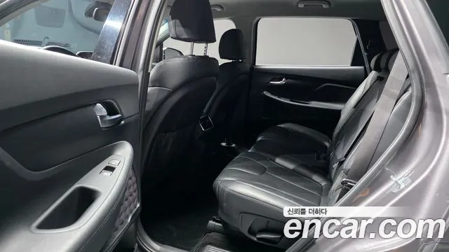 Hyundai Santa Fe 2019 thumb 7
