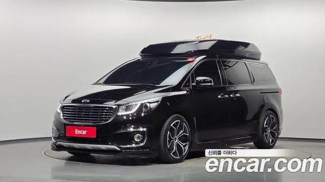 Kia Carnival 2017 thumb 3