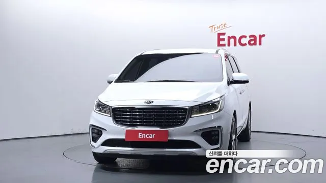 Kia Carnival 2018 thumb 4