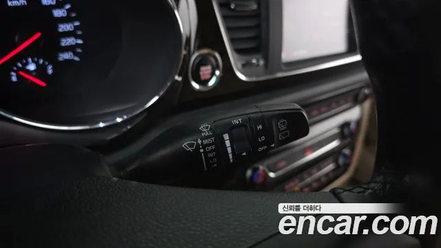 Kia Carnival 2018 thumb 6