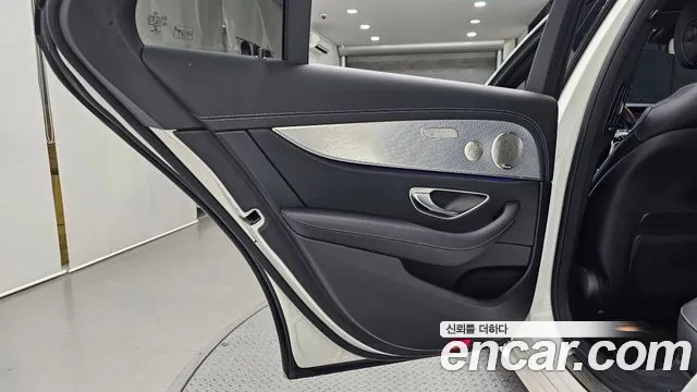 Mercedes-Benz E-Класс 2021 thumb 10