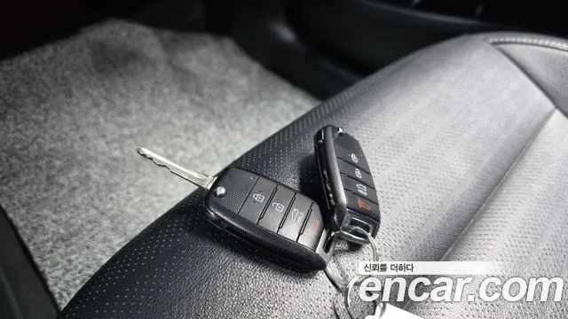 Kia K3 2016 thumb 9