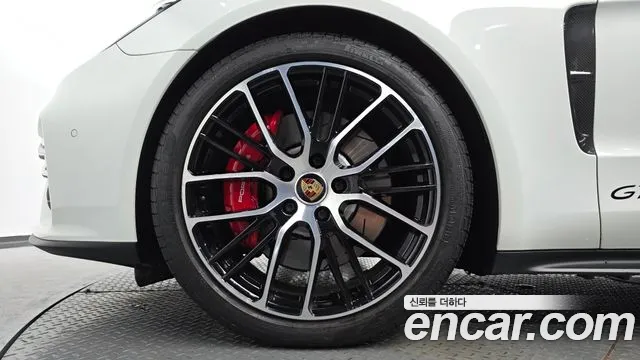 Porsche Panamera 2021 thumb 5