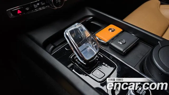 Volvo XC60 2021 thumb 5
