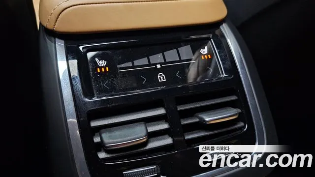 Volvo XC60 2021 thumb 12