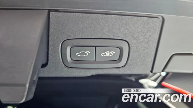 Volvo XC60 2021 thumb 9