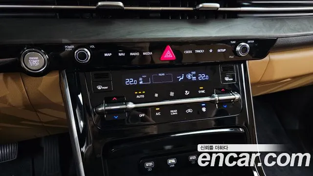 Kia Carnival 2022 thumb 3