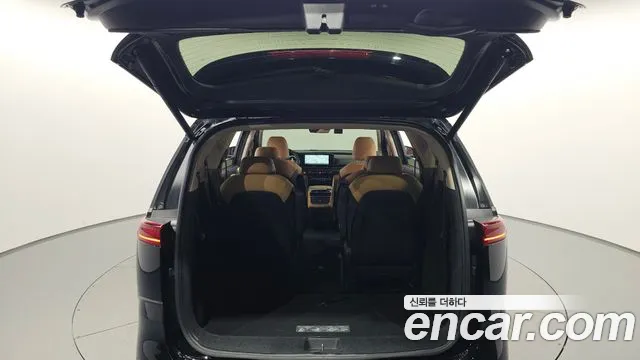 Kia Carnival 2022 thumb 6