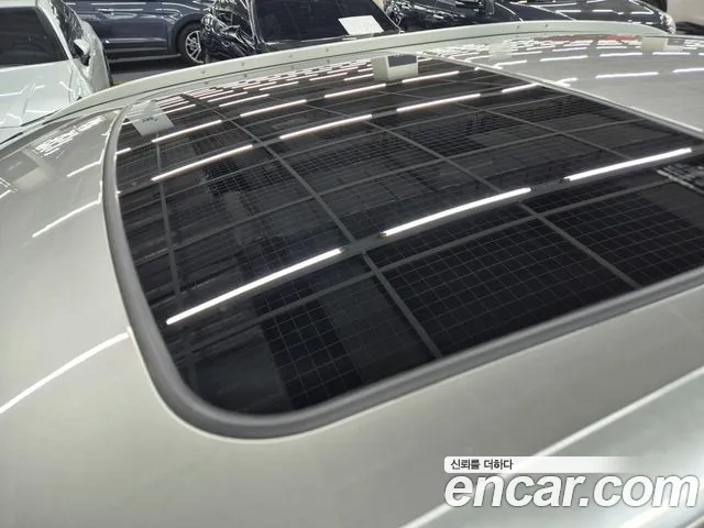 Lexus UX 2025 thumb 6