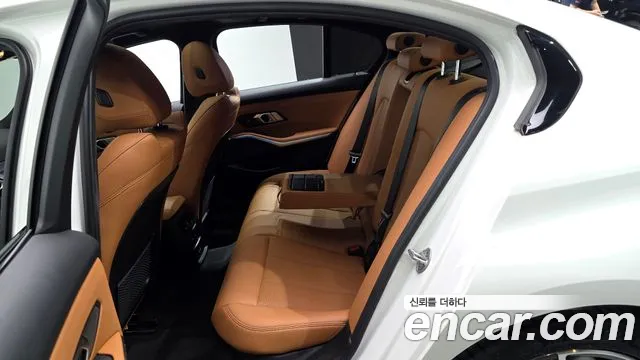 BMW 3 серии 2023 thumb 4