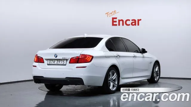 BMW 5 серии 2016 thumb 12