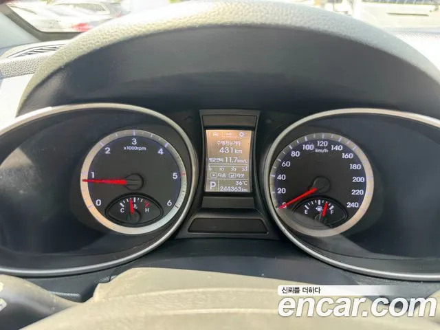 Hyundai Santa Fe 2012 thumb 8