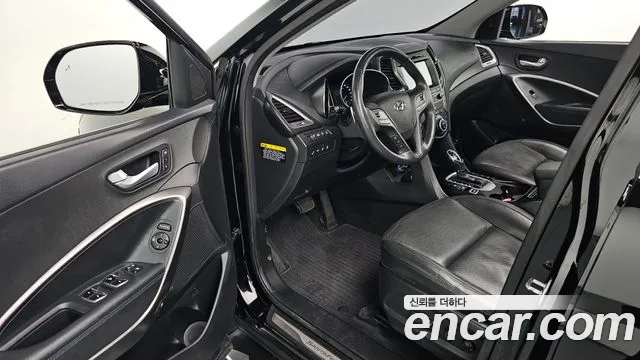 Hyundai Santa Fe 2016 thumb 4