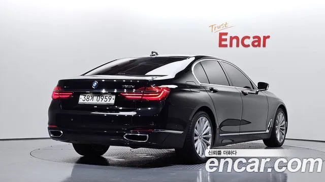 BMW 7 серии 2015 thumb 4