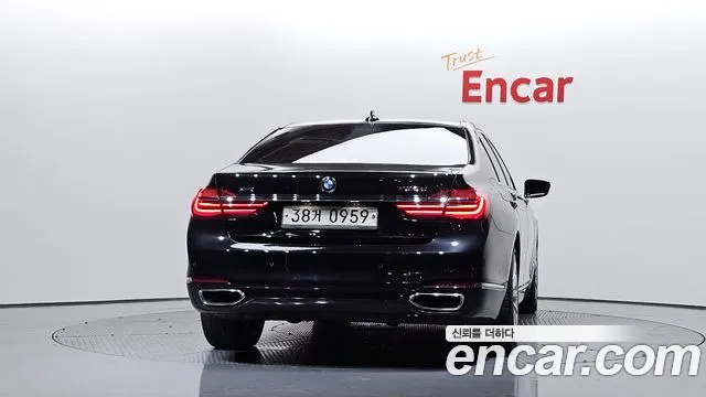 BMW 7 серии 2015 thumb 6