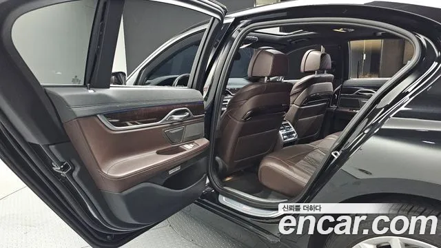 BMW 7 серии 2015 thumb 7