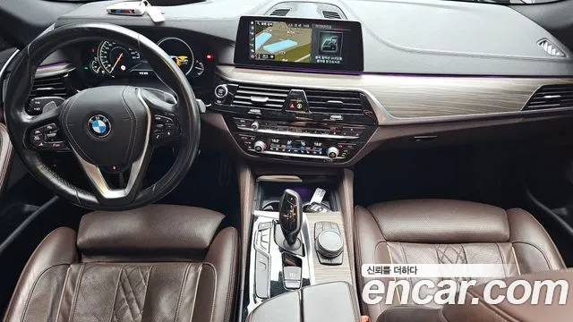 BMW 5 серии 2017 thumb 9